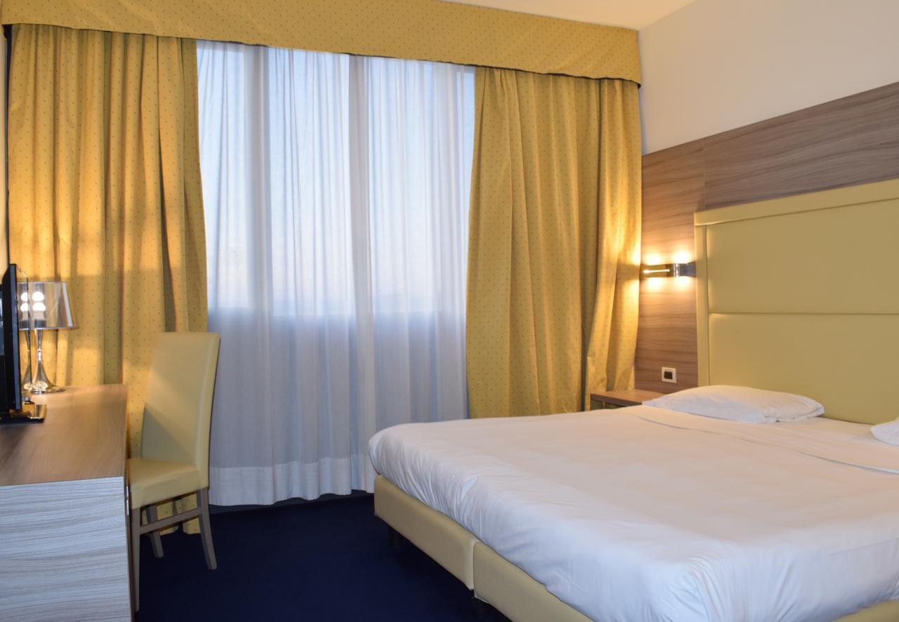 Palace Inn Rome Fiano Fiano Romano Esterno foto